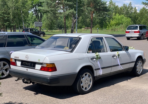 Mercedes-Benz Klasa E cena 11500 przebieg: 348920, rok produkcji 1988 z Olecko małe 497